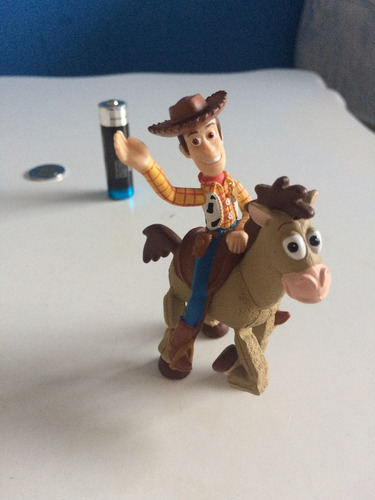 Toy Story Figura Acción Woody Tiro Al Blanco