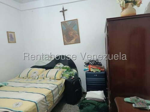 Casa En Venta En Los Magallanes De Catia Mls# 25-10640
