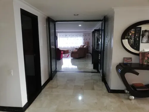 Apartamento En Venta En Los Balsos. Cod V10766