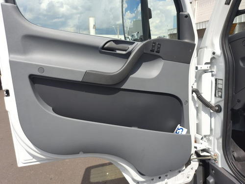 Imagem 12 de 15 de Mercedes Benz - Accelo 1016 - 2022 - Zero Km - No Chassi