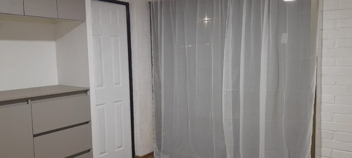 Imagen 11 de 14 de Casa De 1 Piso Av. Santa Amalia & Av Colombia