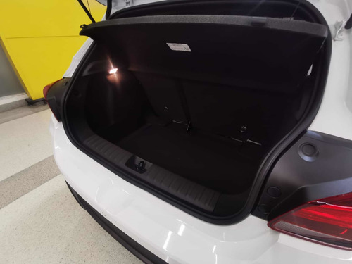 Imagen 12 de 12 de Chevrolet Onix Rs