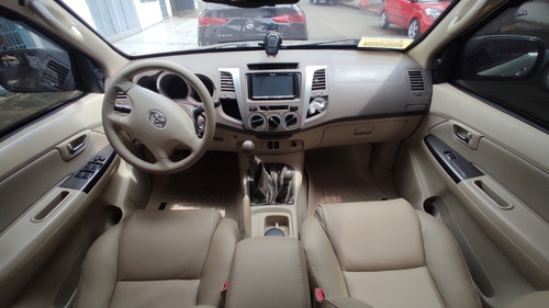 Imagen 5 de 9 de Toyota Fortuner 4*4 Blindaje 3 2008 Mecanica