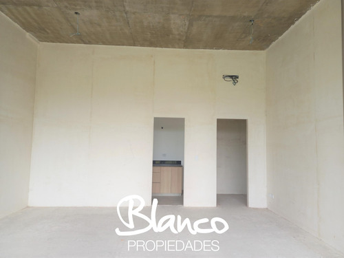 Imagen 3 de 12 de Local En Alquiler En Pilar, G.b.a. Zona Norte