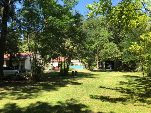 Quinta En Venta - 3 Dormitorios 1 Baño - Cochera - 7.872mts2 - Punta Indio