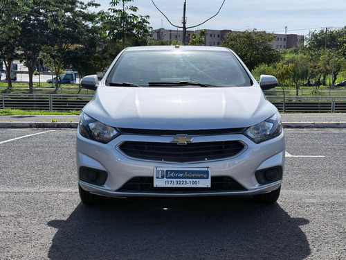 Chevrolet Onix 1.0MT LT