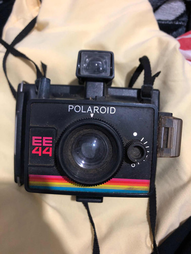 Polaroid Modelo Ee44