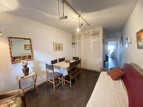 Imagen 2 de 13 de Apartamento - Playa Mansa
