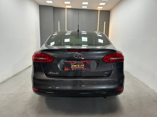 Ford Focus 2.0 SE PLUS 16V FLEX 4P POWERSHIFT