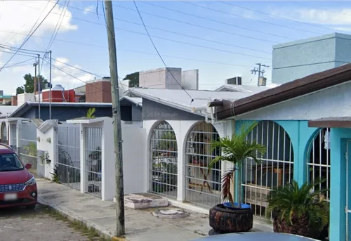 Venta De Casa En Ciudad Del Carmen, Campeche, Colonia Perla Del Golfo. Frsrb