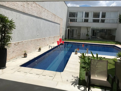 Imagem 9 de 10 de Sobrado 4 Dormitórios Sendo 4 Suíte, 590m², 4 Vaga Na Água Rasa - Tp17881