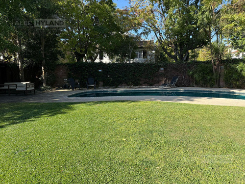 Casa En Alquiler De 1 Planta En Martínez