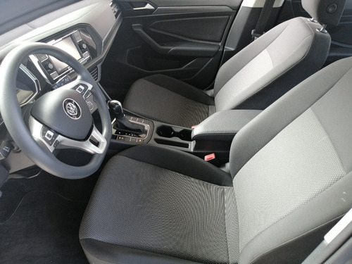 Imagen 7 de 9 de Volkswagen Jetta 2020 Comfortline 1.4 Turbo