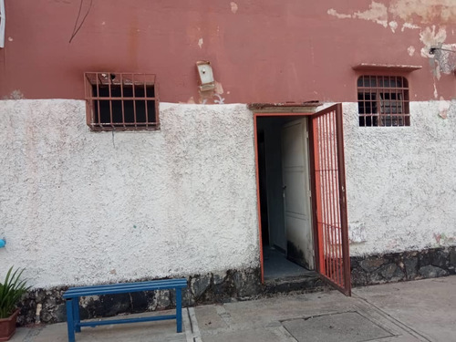 Imagen 2 de 8 de Local En Alquiler Turmero Buena Ubicación 04243290129