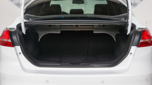 Ford Focus Iii 2.0 Sedan Se Plus Mt - 107349 - C