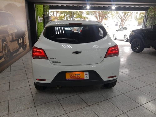 Imagem 4 de 9 de Chevrolet Ônix 1.4 Lt Flex Automático