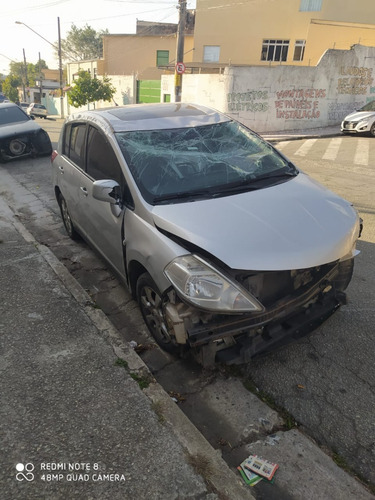Imagem 3 de 3 de Nissan Tida
