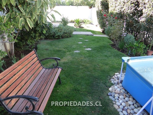 Casa En Venta De 4 Dormitorios En Las Condes