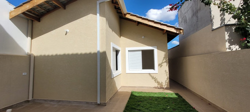 Imagem 7 de 18 de Linda Casa Térrea À Venda Em Bairro Tranquilo De Atibaia - Ca00044 - 71032212