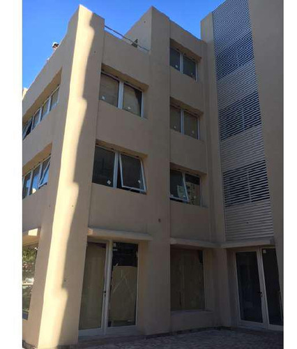 Venta Oficinas Con Local Comercial A Metros De Av. Sta. Fe