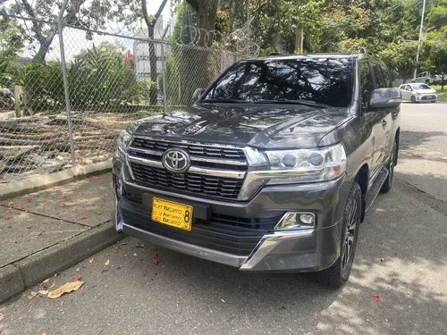 Toyota Land Cruiser 200 4.5 Imperial Diésel At 4x4 2013