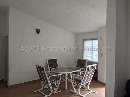 Imagen 16 de 30 de !!sp!! Casa En Venta Villas De Yara Barquisimeto Lara, Venezuela. Selena Pacheco, Contacto 0424-5197639. Cod. Flex # 23-10392 $ 11000 3 Dormitorios 2 Baños 200 M²
