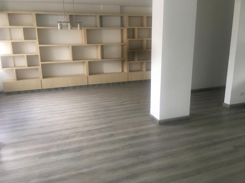 Imagen 3 de 13 de Vendo Apartamento 140m2 4h/3b/2p Los Naranjos 4849