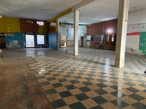 Imagen 3 de 9 de Venta De Local Comercial - Centro Histórico.