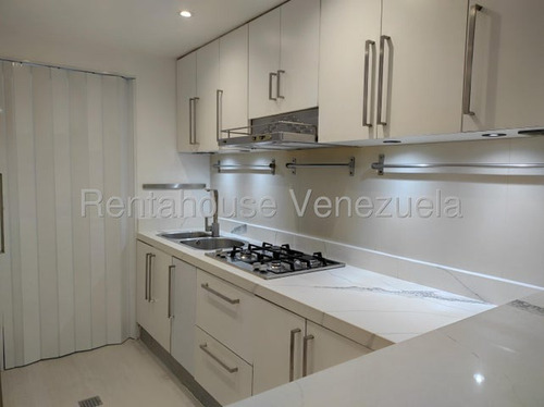 Enixon Sanchez Vende Espectacular Apartamento En Monte Real #25-17575