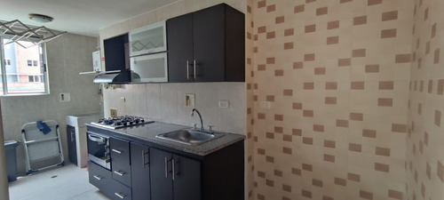 Venta De Apartamento En Envigado, Loma De Cumbres