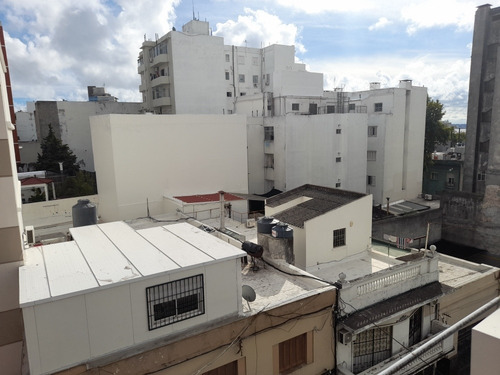 Imagen 5 de 11 de Monoambiente Alquiler Al Frente Cordon Muy Lindo Proximo 18
