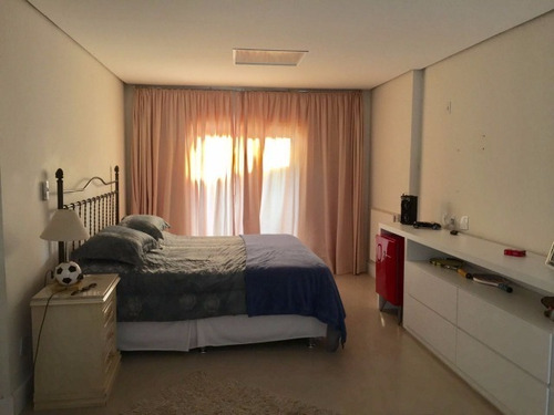 Casa Em Belém Novo Com 4 Dormitórios - Vz3906