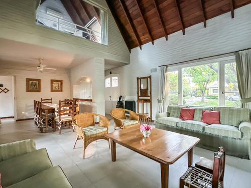 Casa En Venta 6 Dormitorios En Martindale C.c., Pilar