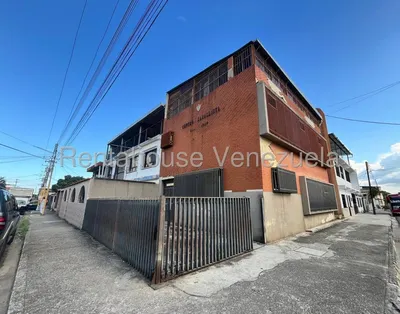 Edificio en alquiler