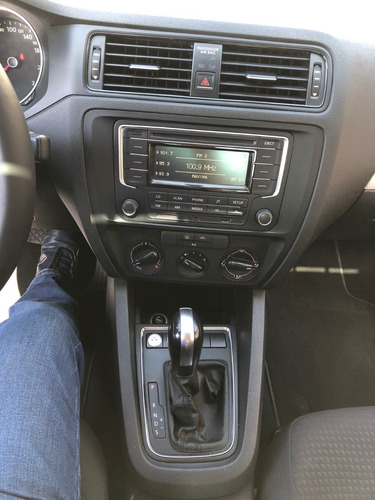 Imagen 6 de 14 de Volkswagen Jetta 2015 Conforline, Aut, Excelentes Condicione