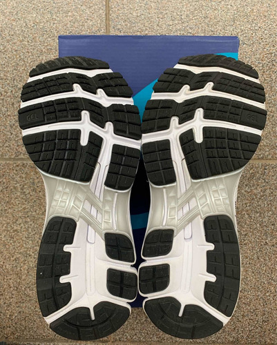 Tênis Asics Gel Kayano 26 Feminino Preto E Branco