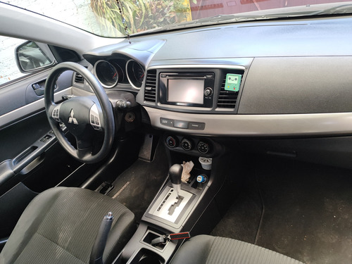 Mitsubishi Lancer 2.0 ES CVT Automático