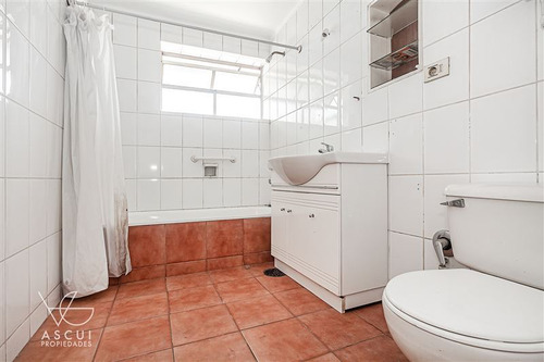 Imagen 6 de 15 de Casa En Venta De 3 Dorm. En Vitacura