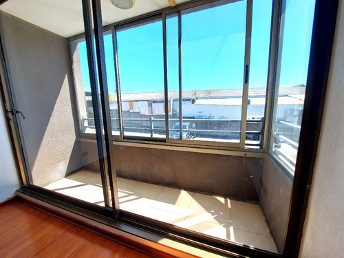 Se Vende Departamento En Aníbal Pto Con Ejército. Concepción
