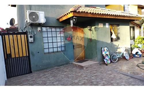 Casa Solida Aislada En Sector Oriente
