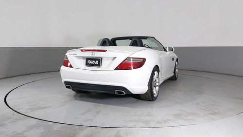 Mercedes-Benz Clase SLK 1.8 SLK 200 CGI AT