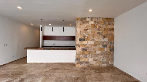 Casa En Venta Merida, Temozon Norte, Asensa, Equipadas, Entrega Inmediata.