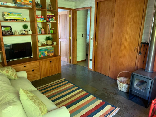 Casa En Venta De 12 Dorm. En Panguipulli