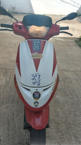 Imagem 1 de 12 de Scooter Peugeot Speedake F1 2t 50cc
