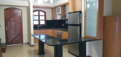 Imagen 3 de 12 de Casa Enpueblo Viejo De 3 Niveles Con Muelle - 0424-8116548