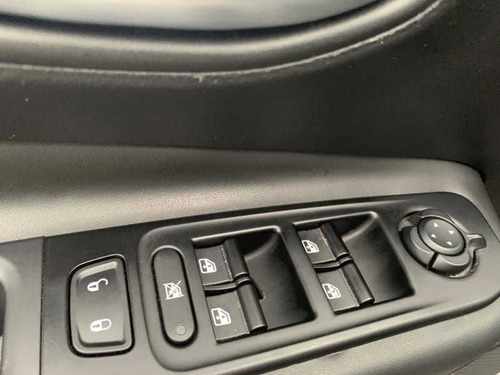 Imagem 14 de 15 de Jeep Renegade 1.8 16v Flex Limited 4p Aut 2020
