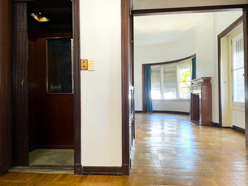 Casa 6 Ambientes En C. Melo 1101 Esquina Gaspar Campos - Vicente Lopez