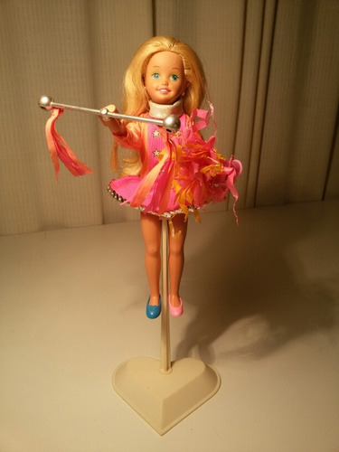 Hermana De Barbie - Skipper - Animadora Con Accesorios