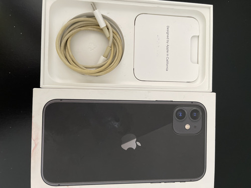 Apple iPhone 11 (128 Gb) - Negro, Excelente (Usado)