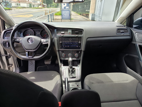 Volkswagen Golf 1.6 Comfortline
